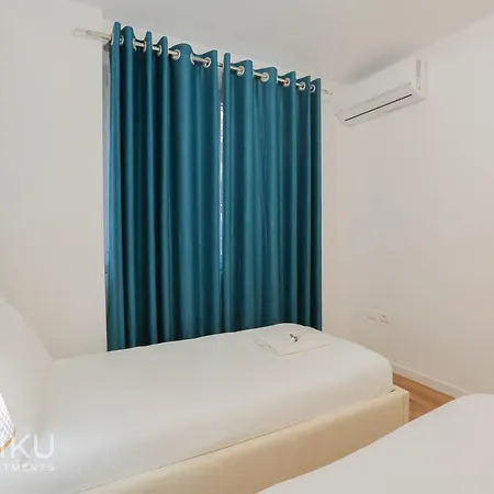 Miku - Lux 2bd At City Center Apartamento Tirana