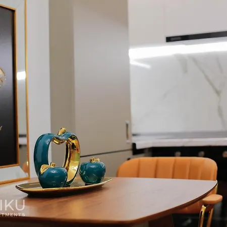 Miku - Lux 2bd At City Center Daire